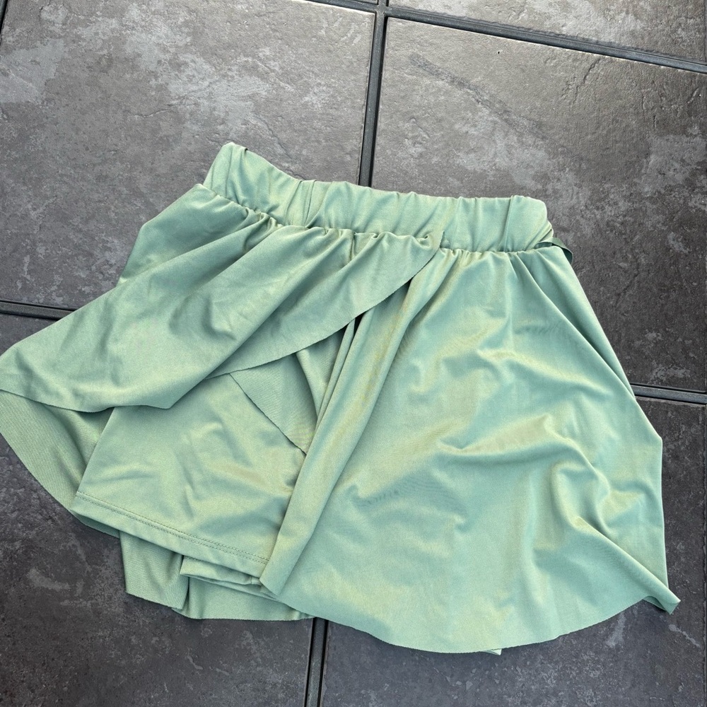 AS Revival Olive Green Pleated Preppy Skort Size Small